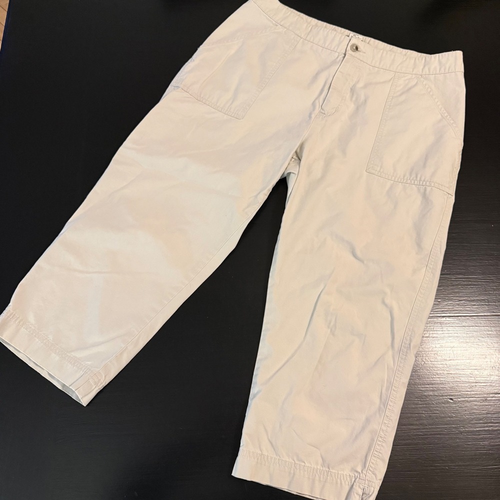 Woolrich Women's Cropped Ankle Pants in Light Beige